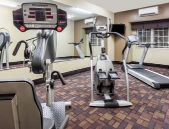 Hotel Microtel & By Wyndham 2*